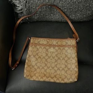 Coach shoulder bag